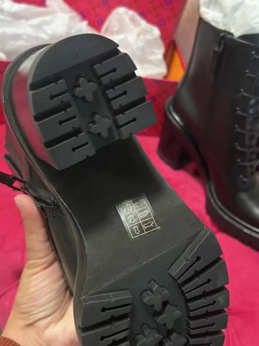 Tory Burch Ankle Boot Brand New Size 7.5